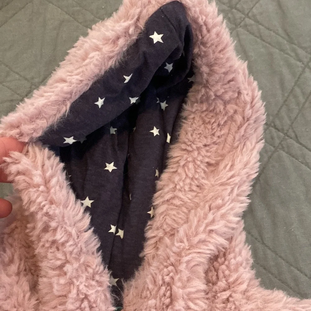 Girls Mini Boden furry hoodie vest sz 5 6 Light Purple Lilac Fuzzy Sleeveless - Picture 2 of 7
